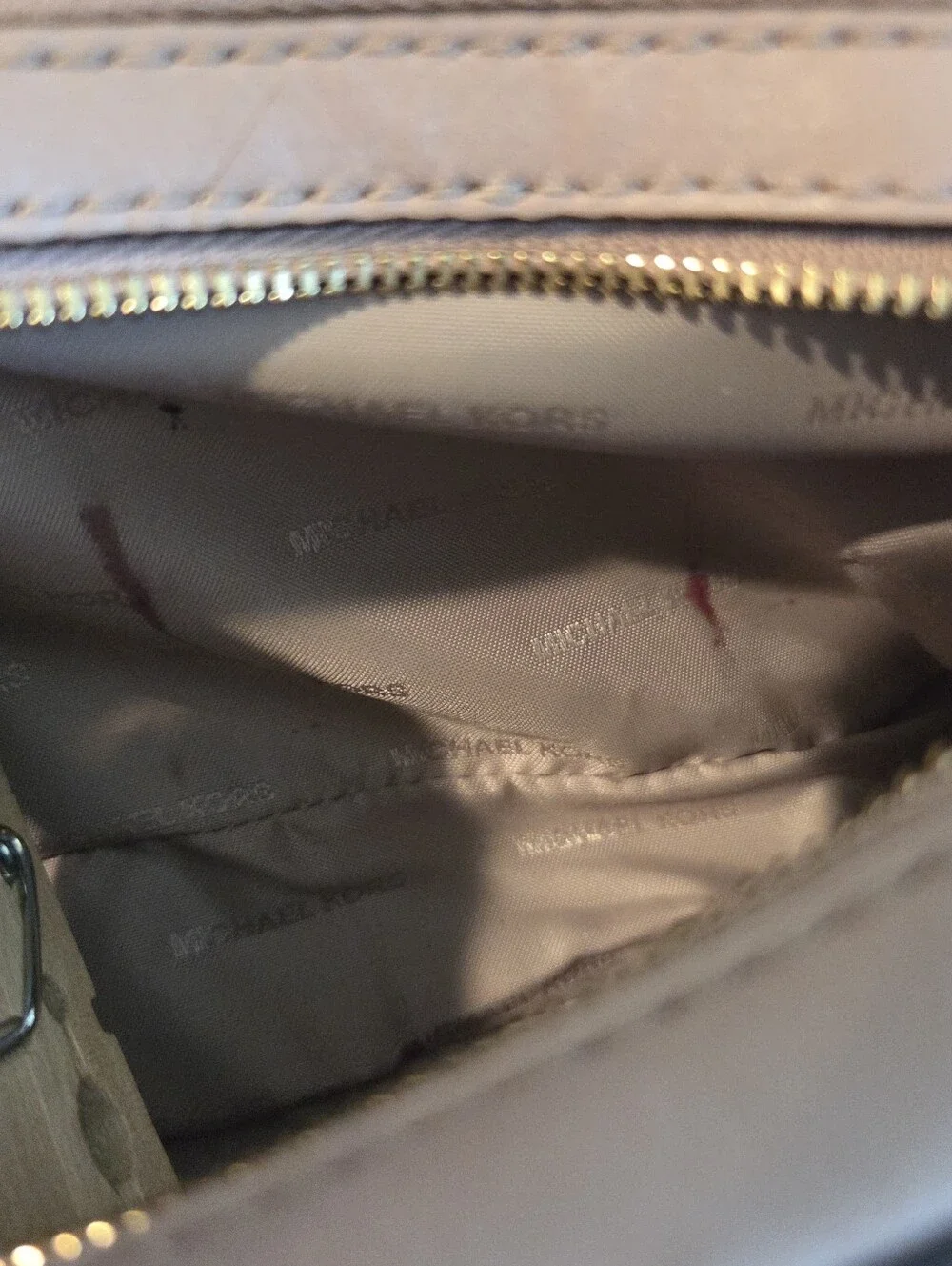 Michael Kors crossbodies sm pocket camera bag